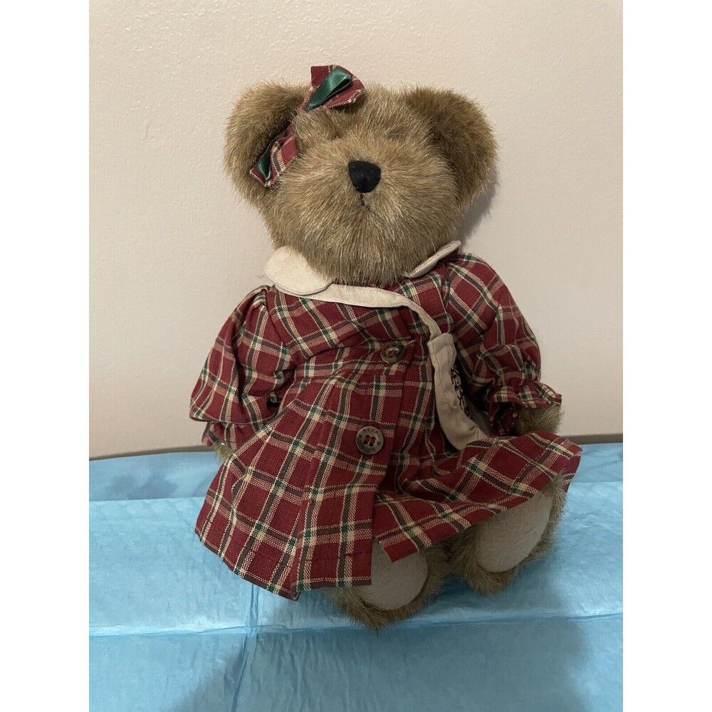 Vintage Boyds Bear Aimee Warmheart.